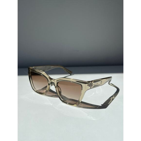 NEW Saint Laurent SL641 Cat Eye Sunglasses Beige Transparent main image 5